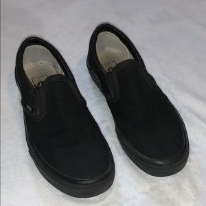 Black Vans Slip-On